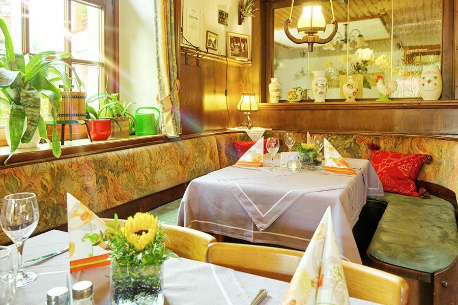 Gasthaus Baeren Niederrotweil エクステリア 写真